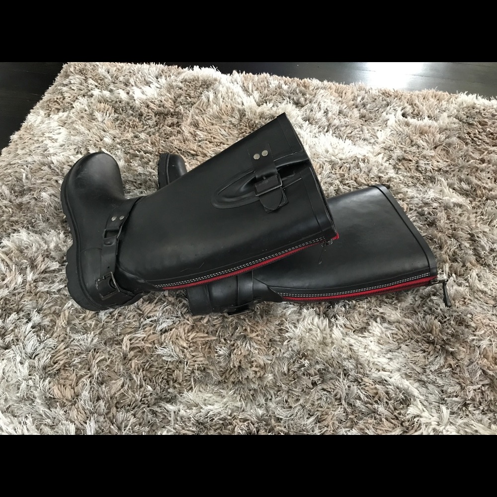 Super cool Rocker Rain Boots - Picture 3 of 7